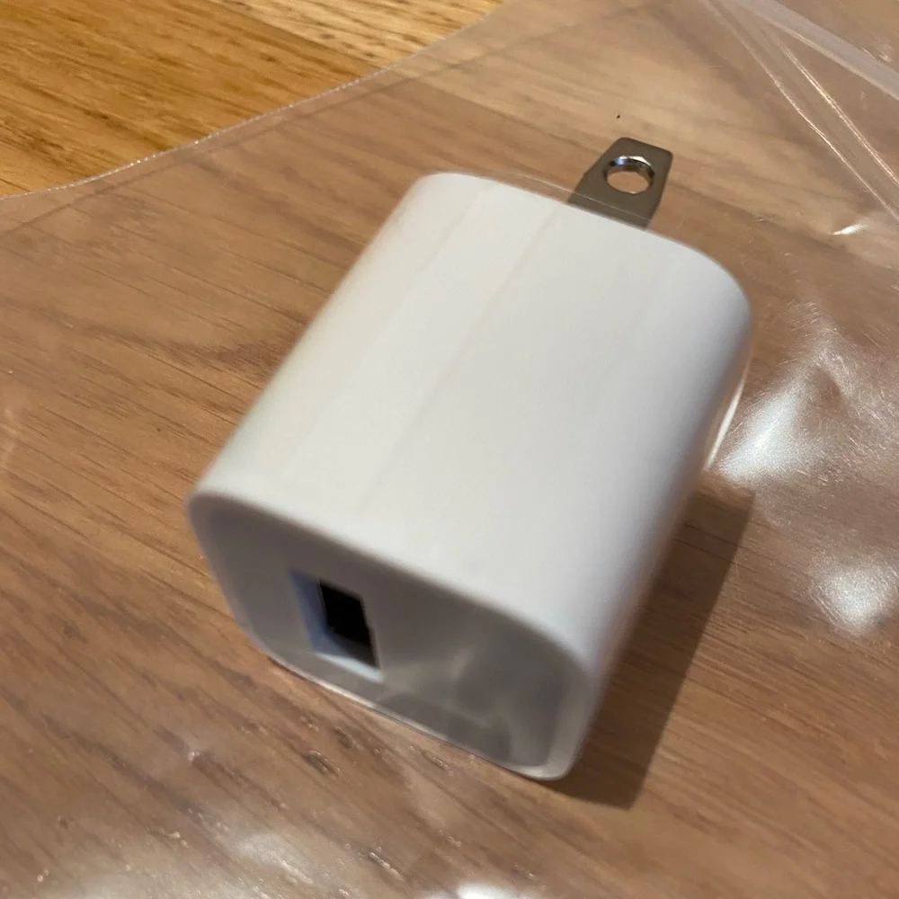 NEW Apple USB Power Adapter🔌 Plug, white